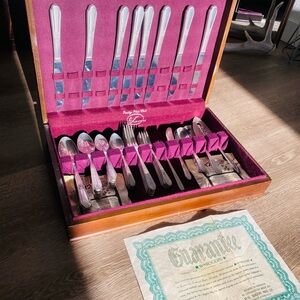 1825 Vintage WMRogers Silverplate Set w/ original guarantee paperwork